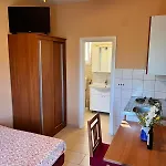 Frakic Apartman Veli Rat