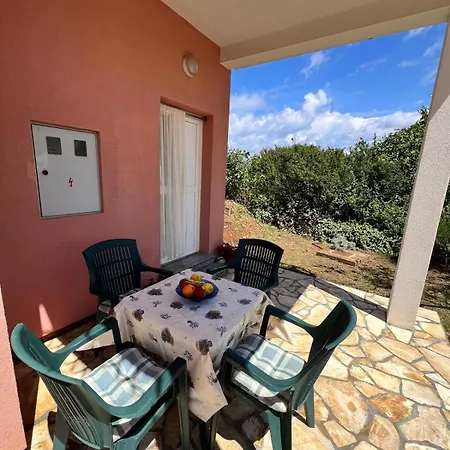 Apartment Frakic Veli Rat