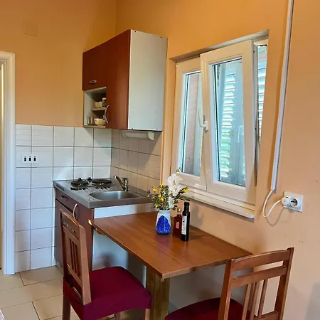 Frakic Apartment