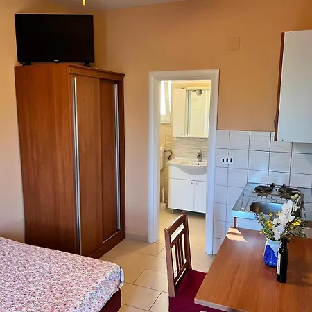 Frakic アパート ベリ・ラット