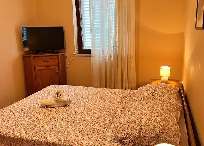 Frakic * 벨리 라트