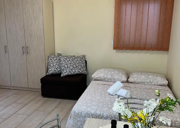 Frakic 아파트 벨리 라트